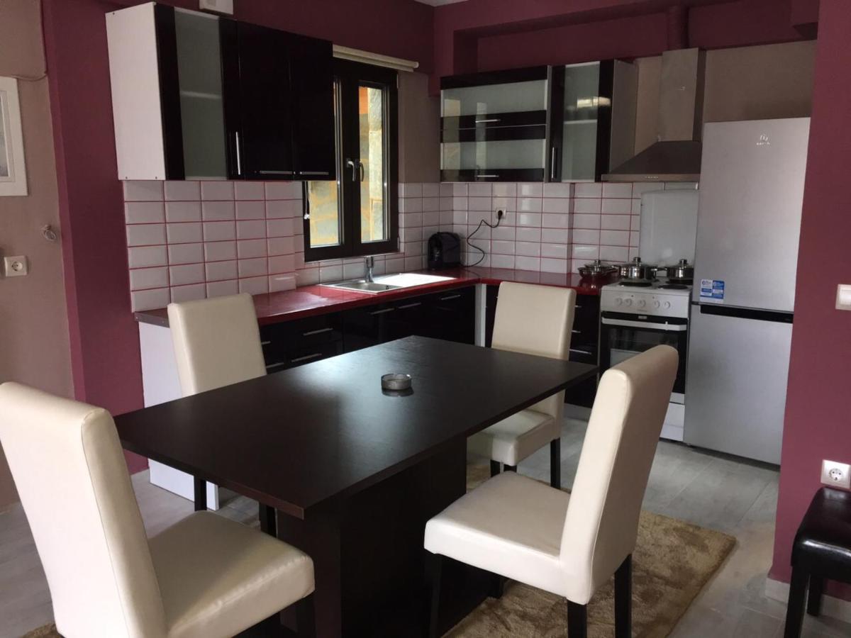 Archontiko Kirfis In Desfina公寓式酒店 外观 照片